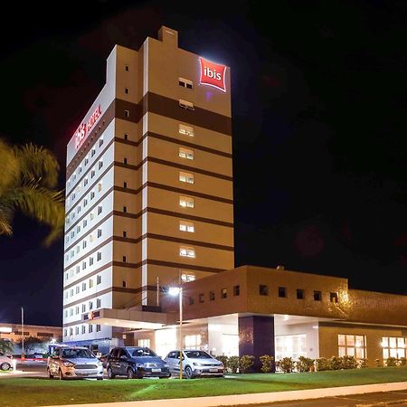 Ibis Araçatuba Hotel Bagian luar foto