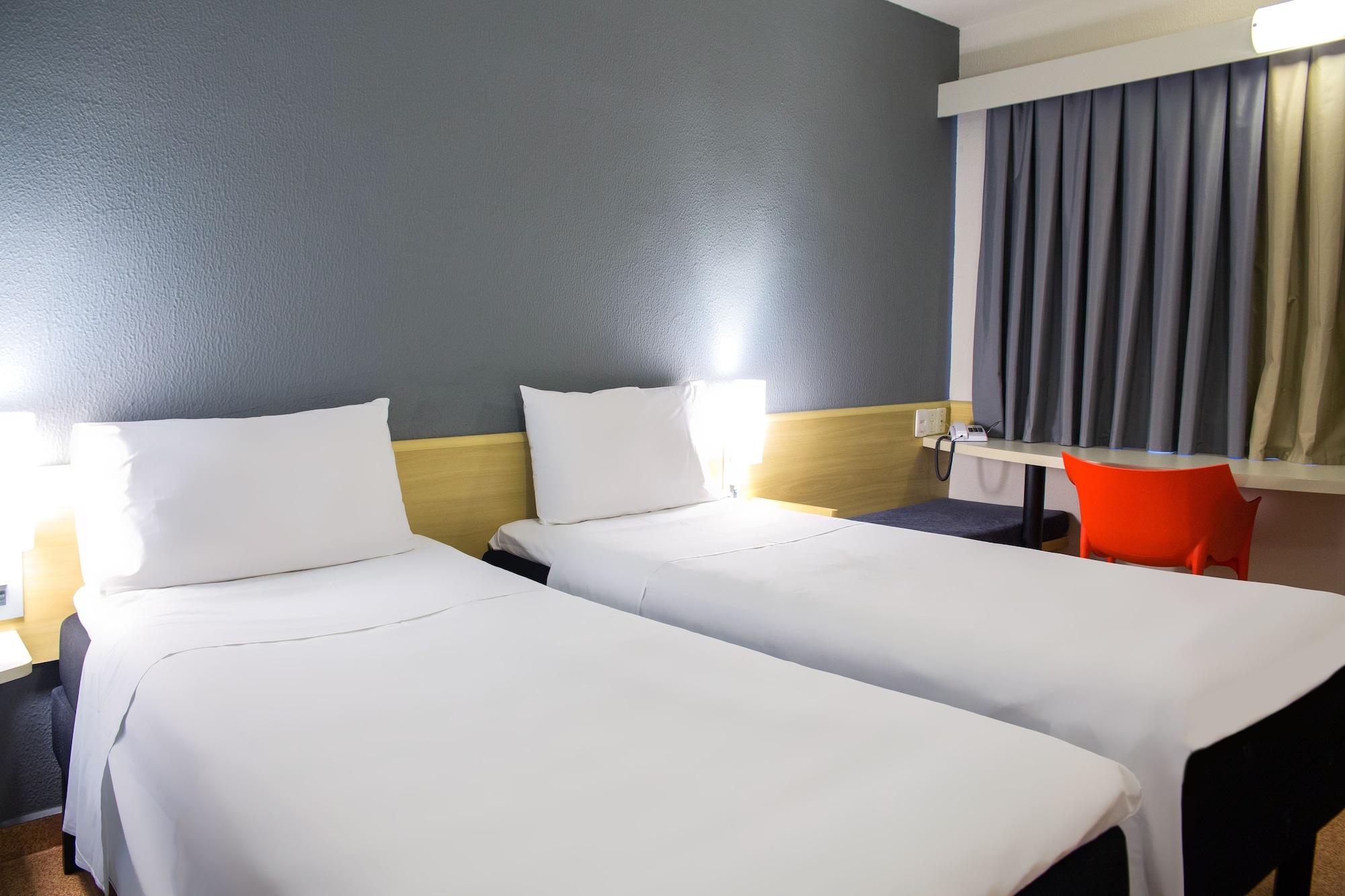 Ibis Araçatuba Hotel Bagian luar foto