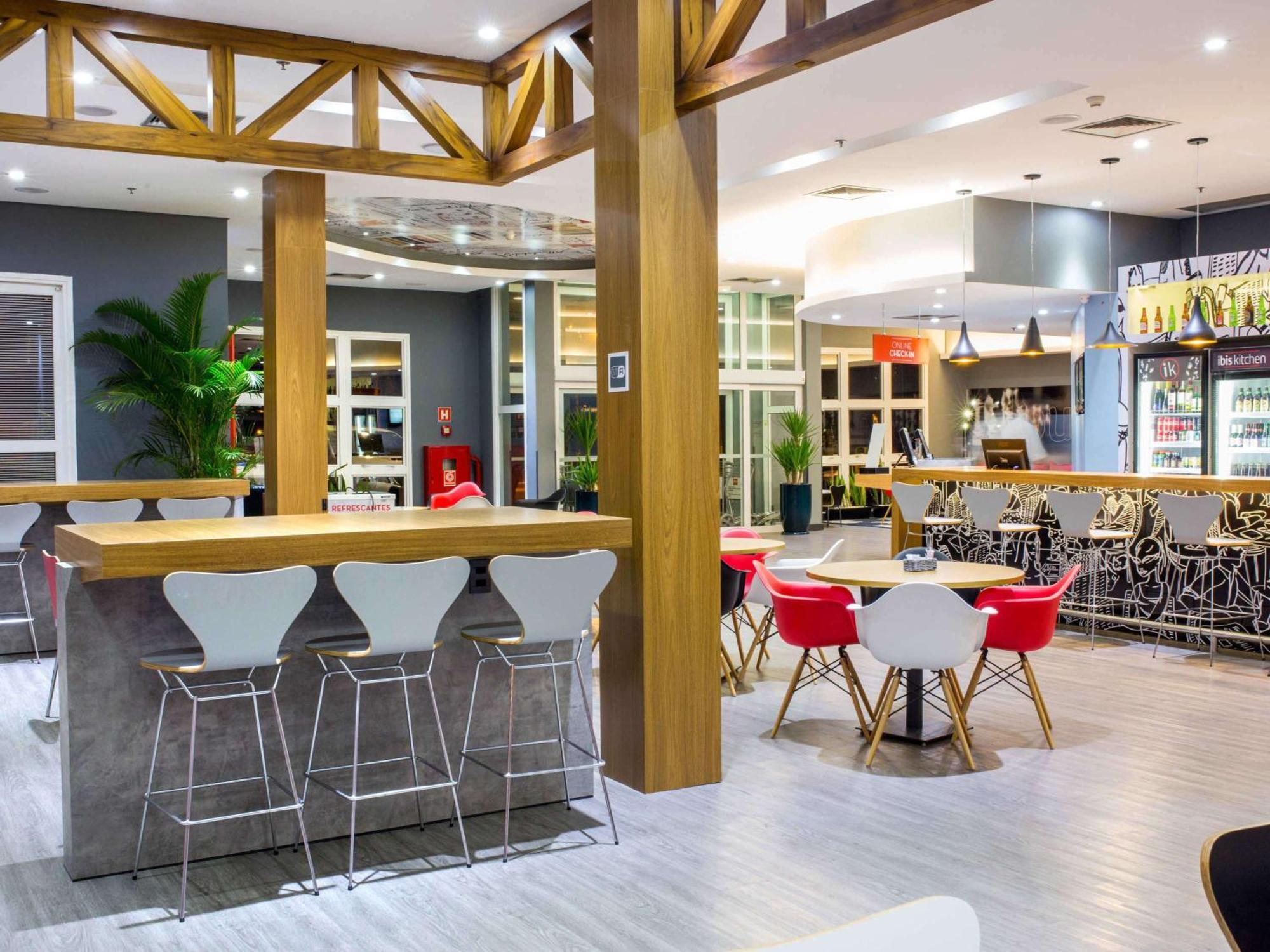 Ibis Araçatuba Hotel Bagian luar foto