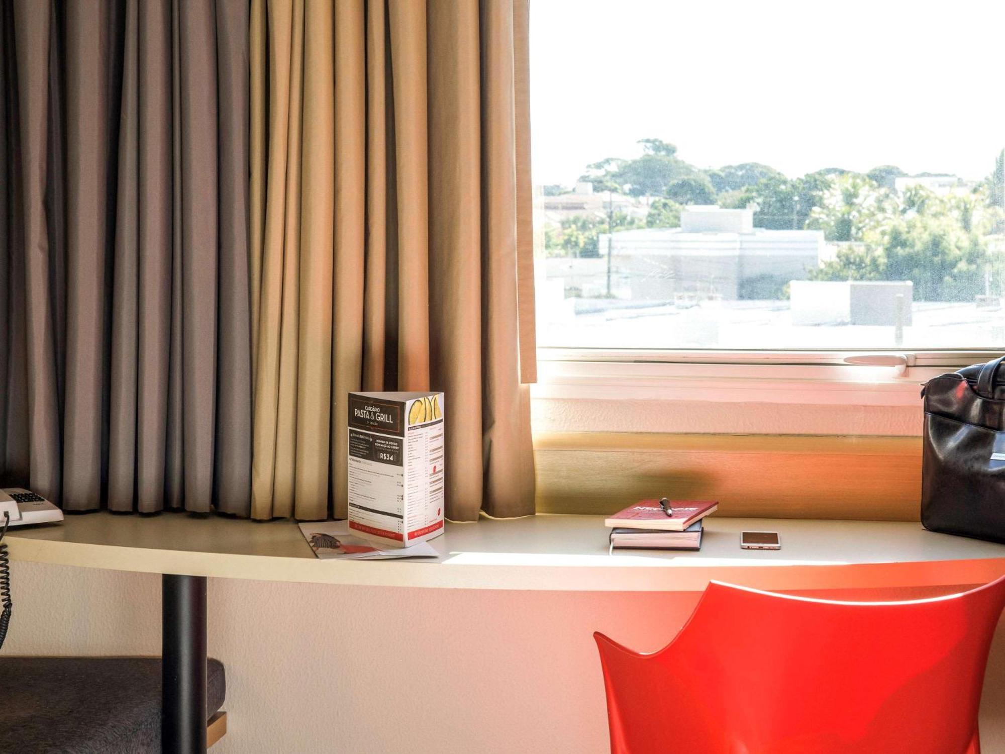 Ibis Araçatuba Hotel Bagian luar foto